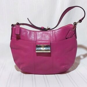 COACH “Baby Girl” Fuchsia Leather Shoulder bag